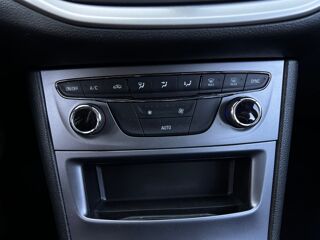 Astra SPORTS TOURER 1.5 D 120ch - CarPlay - GPS 2020 occasion 44220 Cou&euml;ron