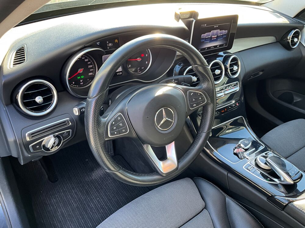 Classe C 1.6 180D 116cv BLUETEC 115 7G-DCT SIEGES ELEC / VOLANT ELECT 2015 occasion 17000 La Rochelle