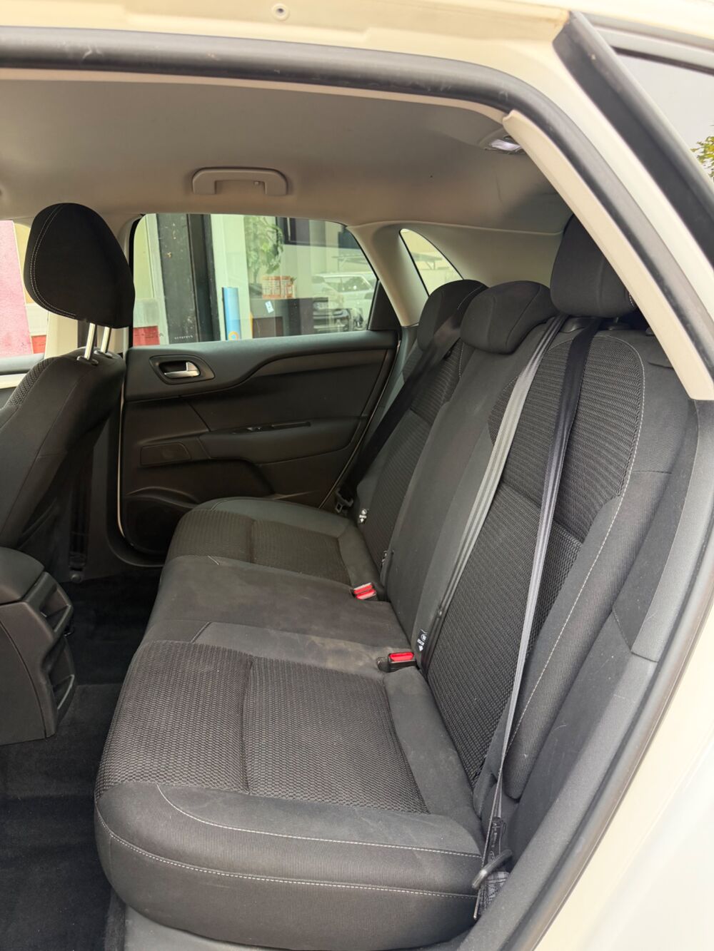 C4 1.2 PURETECH 110CV - MILLENIUM - ENTRETIEN COMPLET 2016 occasion 69150 D&eacute;cines-Charpieu