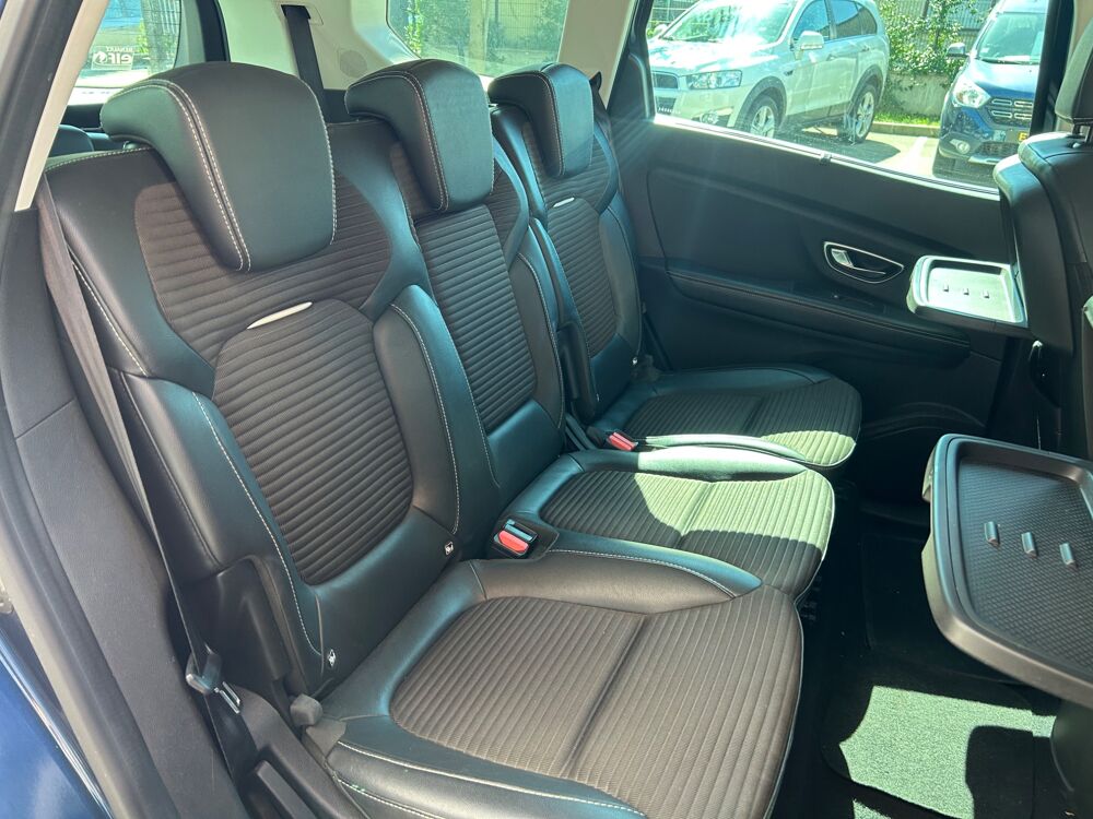 Grand scenic IV 1.2L TCE 130ch 7 PLACES ENERGY INTENS - CAMERA DE RECUL 2017 occasion 38420 Le Versoud