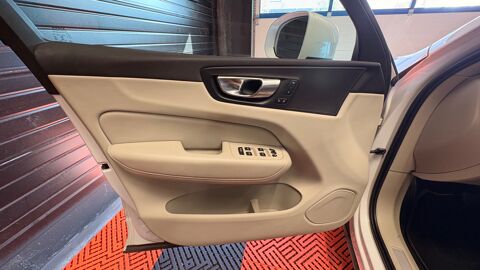 XC60 2.0 T8 390H 300 TWIN-ENGINE RECHARGE PHEV HYBRID INCRIPTION 2020 occasion 83600 Fr&eacute;jus