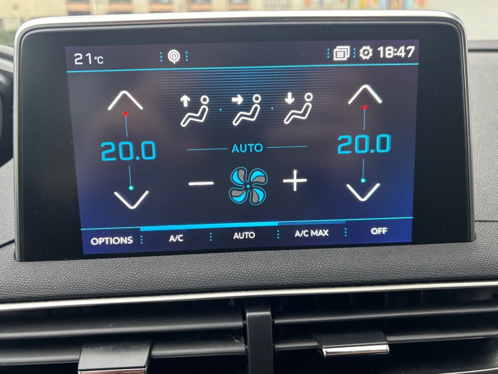3008 1.5 BLUEHDI 130 CH ALLURE BUSINESS EAT BVA S&S / CARPLAY / C 2019 occasion 40000 Mont-de-Marsan