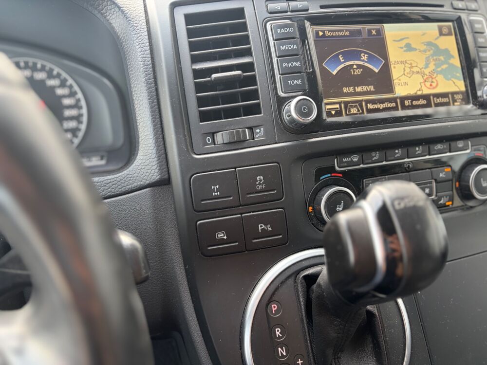 MULTIVAN T5 2.0 TDI 180CH BLUEMOTION HIGH LINE 4MOTION DSG / MOTEUR N 2011 occasion 25300 Pontarlier