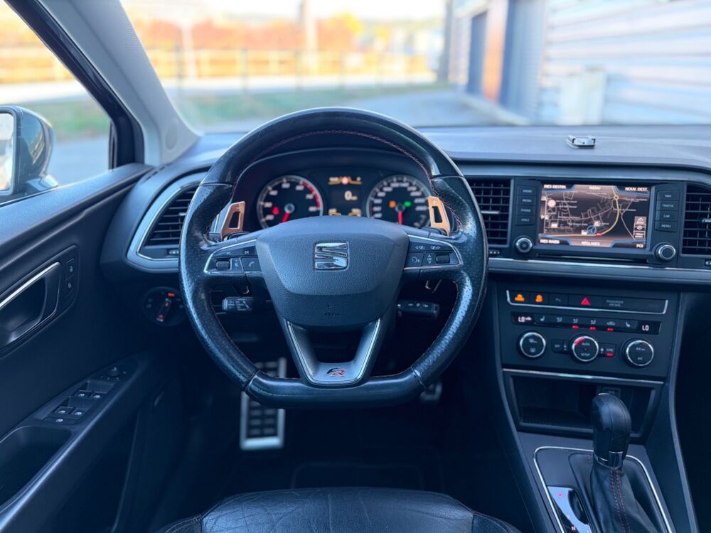 Leon 1.8 TSI 180CH FR DSG 7 START-STOP - TOIT OUVRANT - CARPLAY - 2015 occasion 25300 Pontarlier