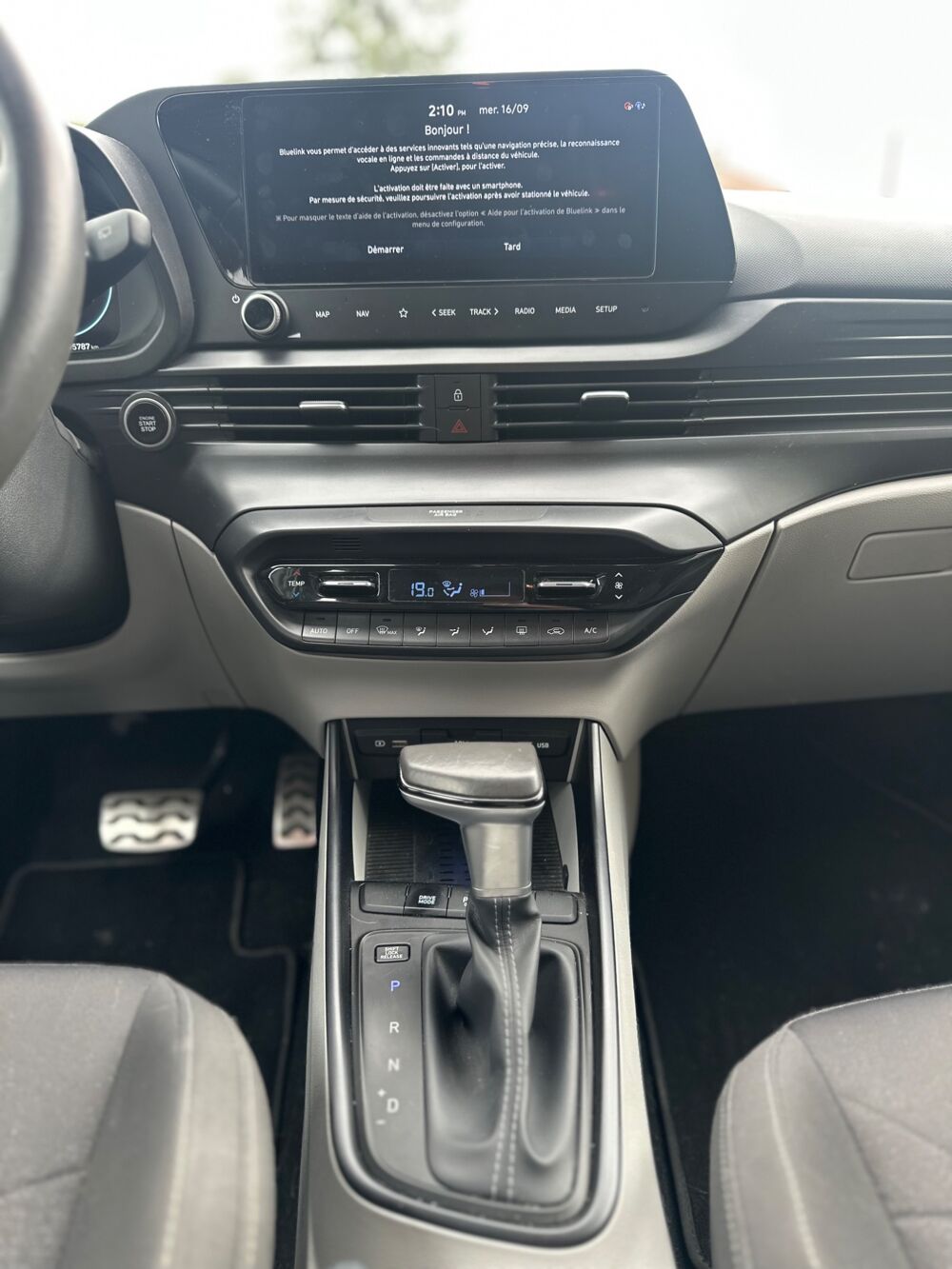 Bayon 1.0 T-GDI 100CH HYBRID MHEV 48V BUSINESS DCT7 bva 2021 occasion 25000 Besan&ccedil;on