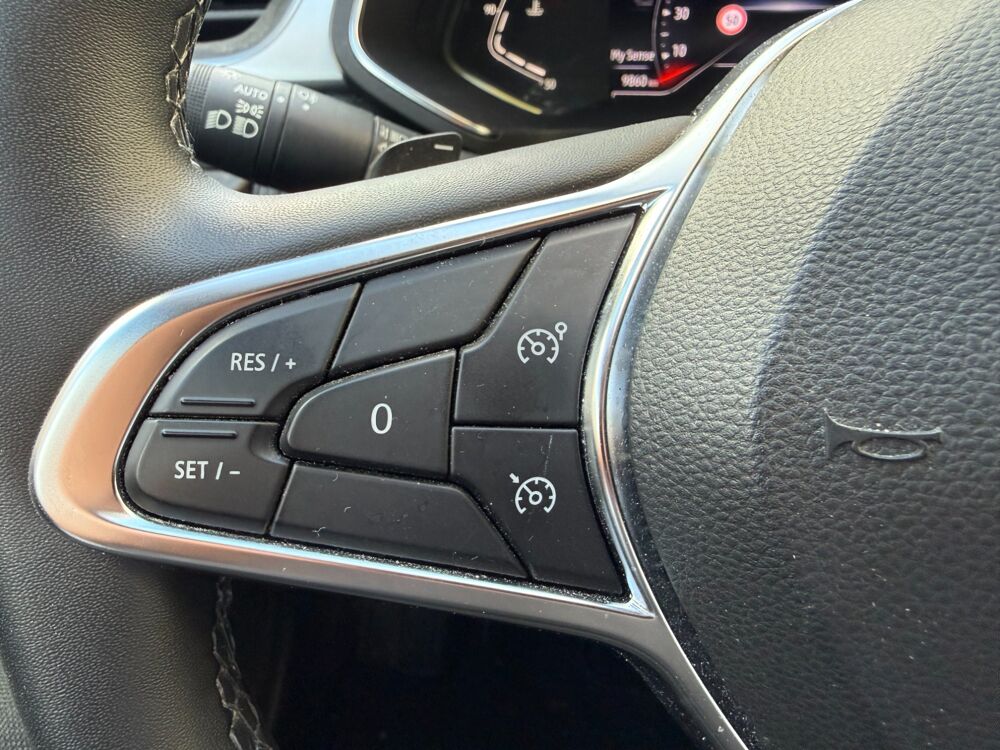 Captur 1.3 TCE 160 ch MICRO-HYBRID 160 HYBRID INTENS EDC 2022 occasion 94170 Le Perreux-sur-Marne