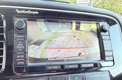 Outlander III (2) 2.2 DI-D INTENSE NAVi 4WD AUTO + ATTELAGE + SI&Egrave;GES A 2016 occasion 54000 Nancy