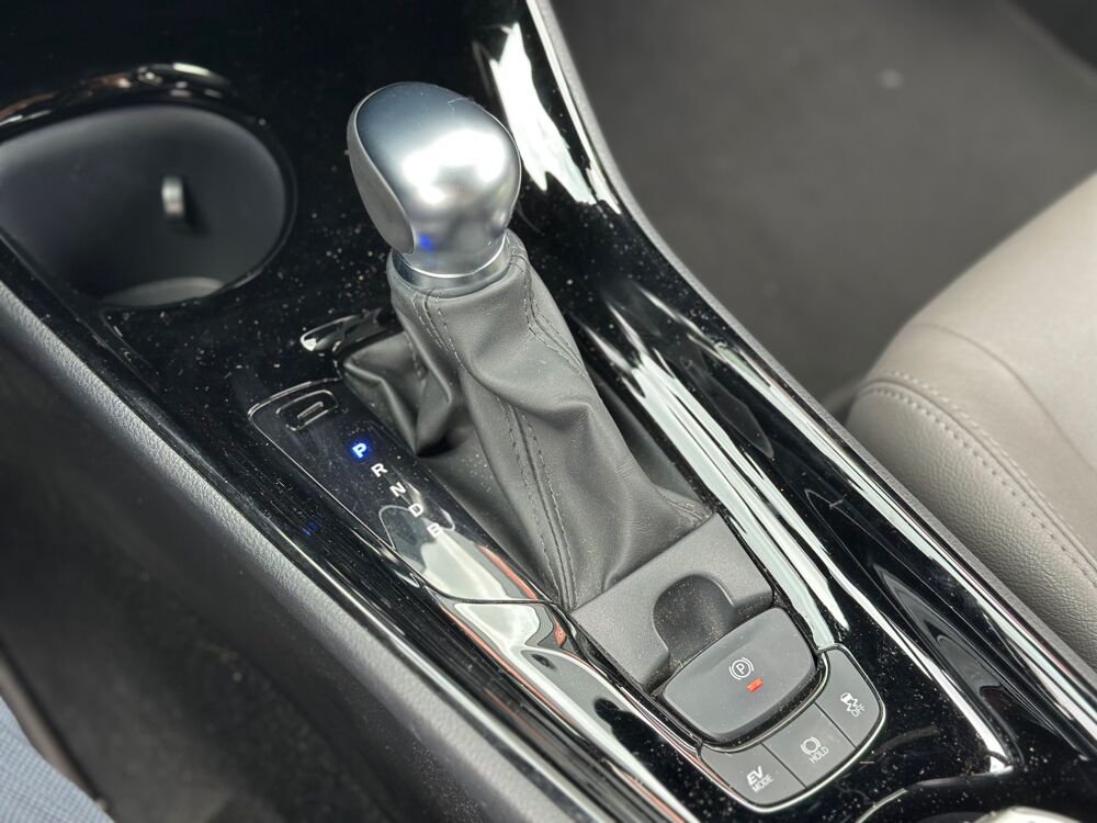 C-HR 1.8 HSD 122 CH FULL-HYBRID DISTINCTIVE 4X2 E-CVT / CAM&Eacute;RA / 2022 occasion 47000 Agen