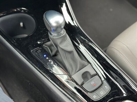 C-HR 1.8 HSD 122 CH FULL-HYBRID DISTINCTIVE 4X2 E-CVT / CAM&Eacute;RA / 2022 occasion 47000 Agen
