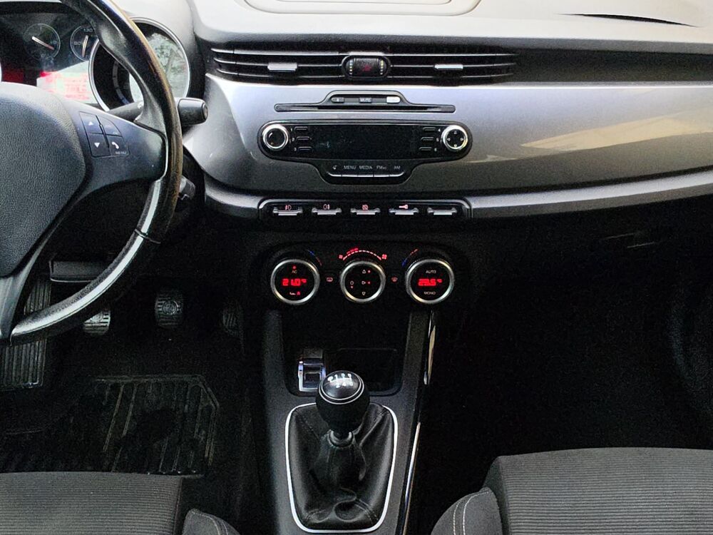 Giulietta 1.4 120 ch - TURBO - ORIGINE FR - GARANTIE 12 MOIS 2012 occasion 68000 Colmar
