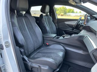 3008 1.5 BLUEHDI 130CH / GT / ATTELAGE - CAMERA - CARPLAY - GPS - 2021 occasion 44220 Cou&euml;ron