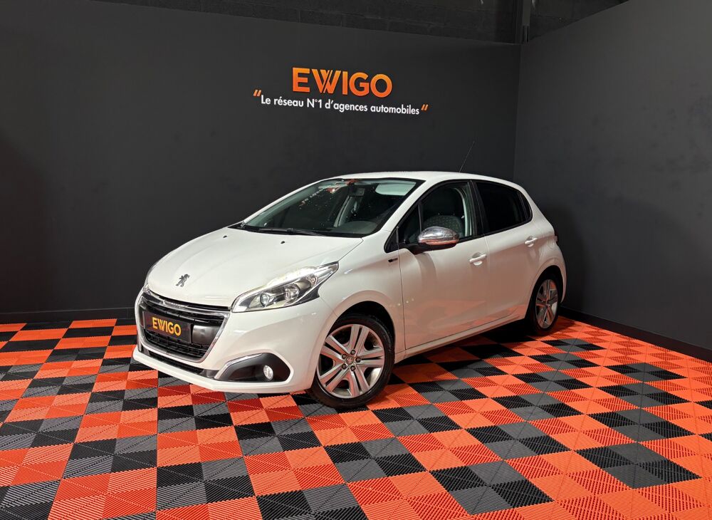 208 1.2 82 CH STYLE / ENTRETIEN CONSTRUCTEUR / COURROIE OK / RAD 2017 occasion 29000 Quimper
