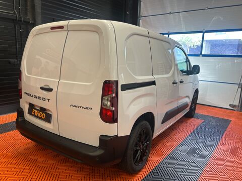 Partner FOURGON 1.5 BLUEHDI 100 650KG L1 M PACK ASPHALT CONNECT STAR 2025 occasion 83600 Fr&eacute;jus