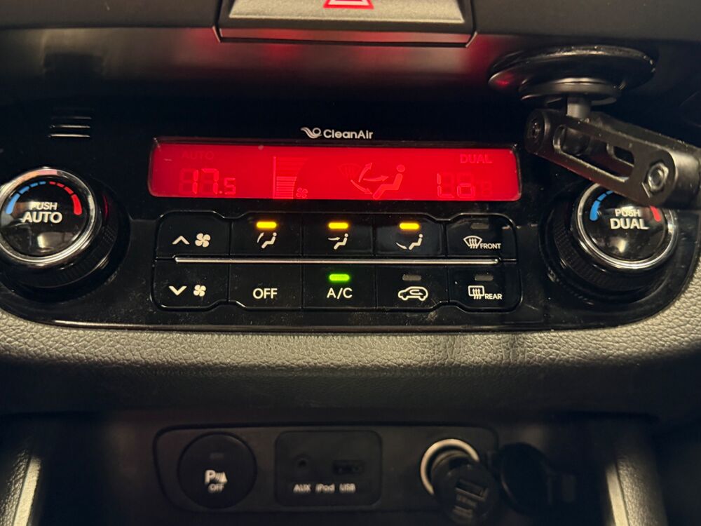 Sportage 2.0 CRDI 185 PREMIUM 4X4 BVA / TOIT OUVRANT / CAM DE RECUL 2014 occasion 24750 Tr&eacute;lissac