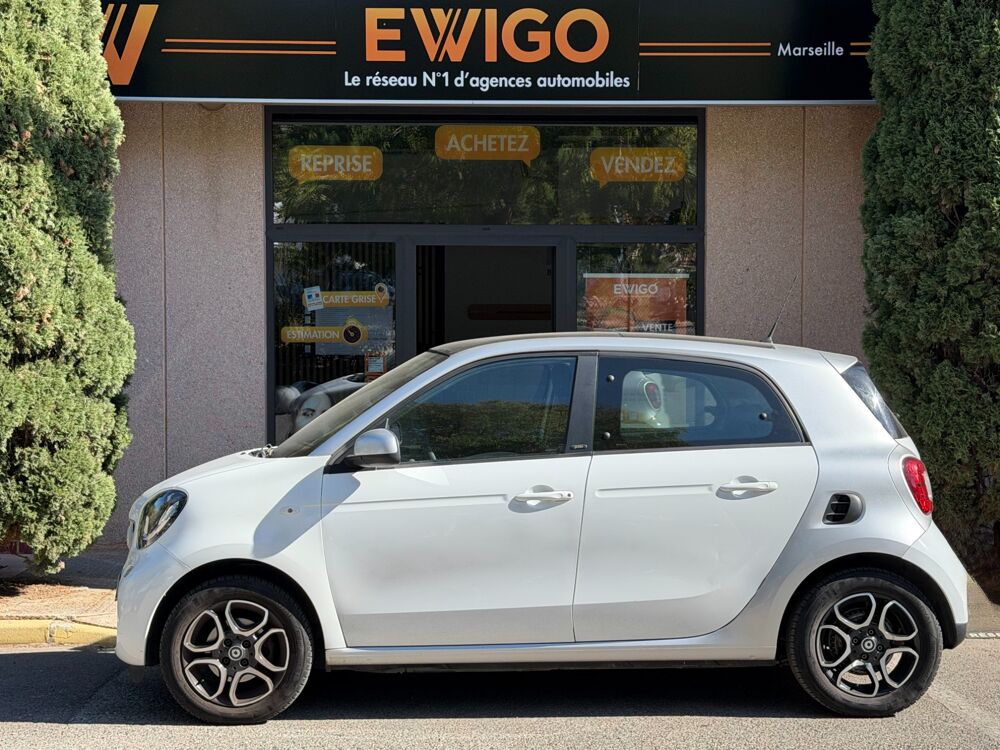 ForFour 90ch PRIME * TOIT PANORAMIQUE*CLIMATISATION 2015 occasion 13009 Marseille