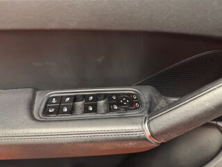 Cayenne 3.0 E-HYBRID 462H 340 PHEV 14.1KWH BVA 2020 occasion 83600 Fr&eacute;jus