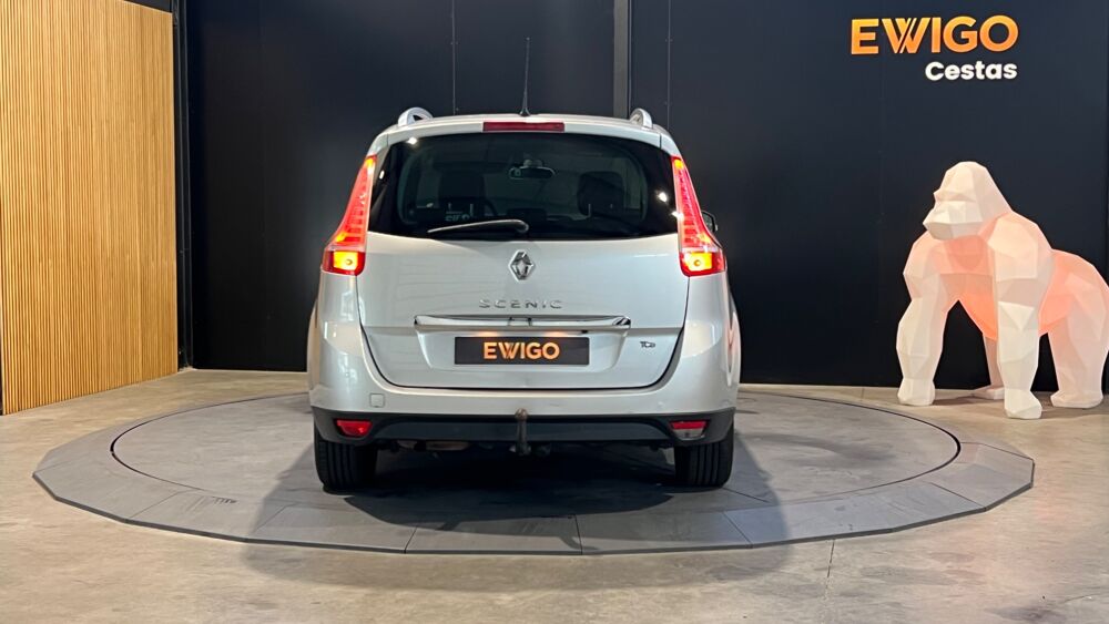 Grand scenic IV 1.2 TCE 130ch ENERGY BOSE 7 PLACES - REGULATEUR DE VITESSE  2016 occasion 33610 Cestas