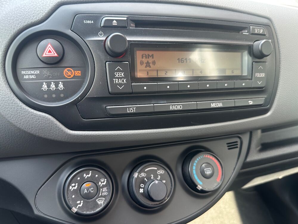 Yaris 1.L VVTI 70ch ACTIVE 2014 occasion 38420 Le Versoud