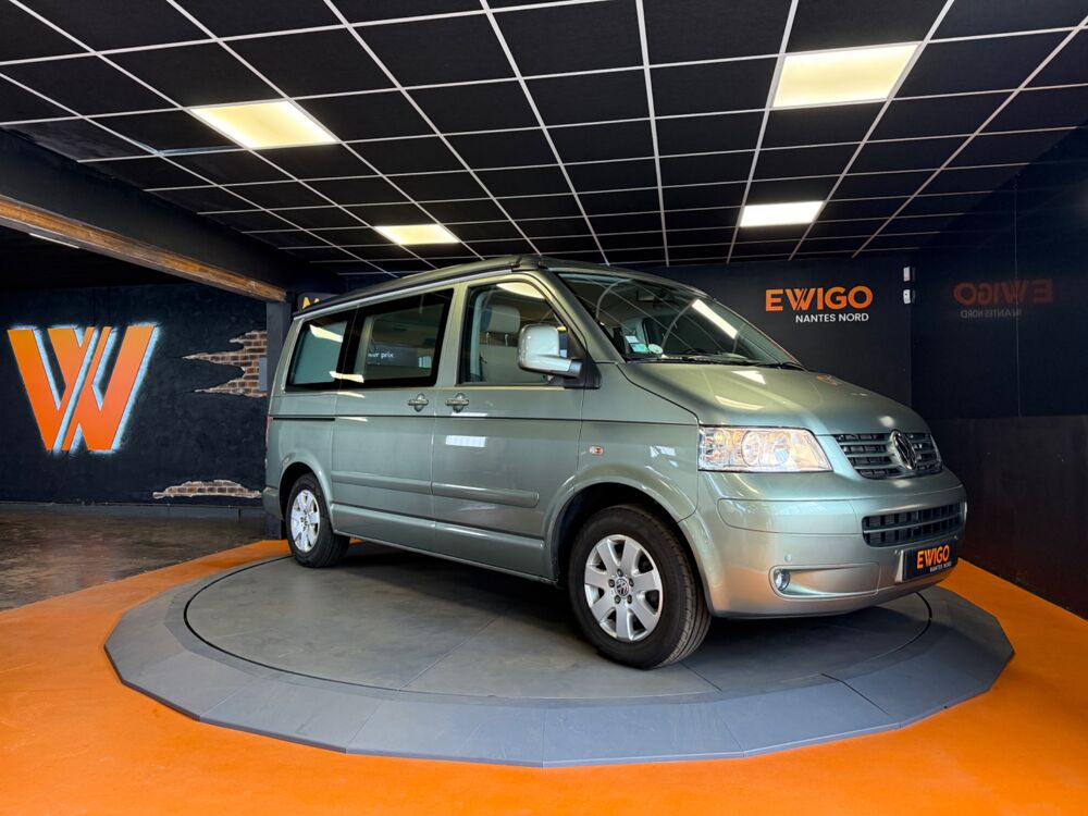 MULTIVAN 2.5L TDI L5 130CH // KITCHENETTE // 4 CHOUCHAGES // CAPUCINE 2008 occasion 44300 Nantes