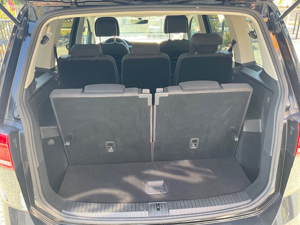Touran Places 1.6 TDI 115 BLUEMOTION ALLSTAR DSG / 7 Places / Entre 2017 occasion 17000 La Rochelle