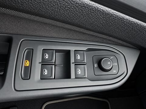 Golf 8 1ST EDITION 1.5 E-TSI 150Ch MHEV DSG7 - CARPLAY - SIEGES E 2020 occasion 26000 Valence