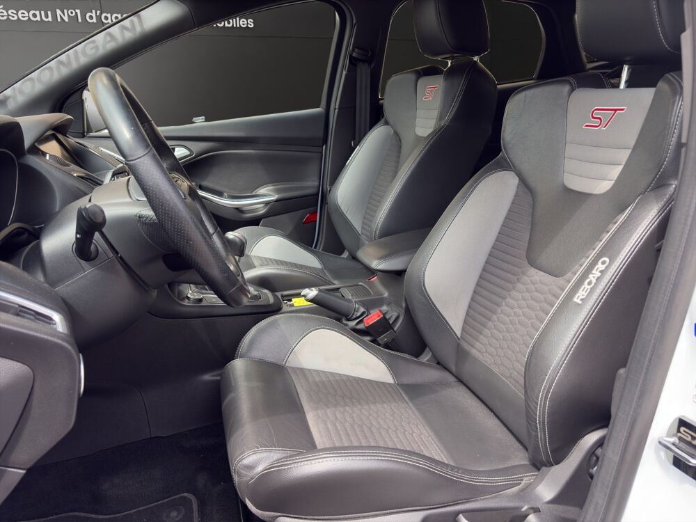 Focus 2.0 ECOBOOST 250 ST ENTRETIEN FORD - CT VIERGE - GARANTIE 6 2016 occasion 68000 Colmar