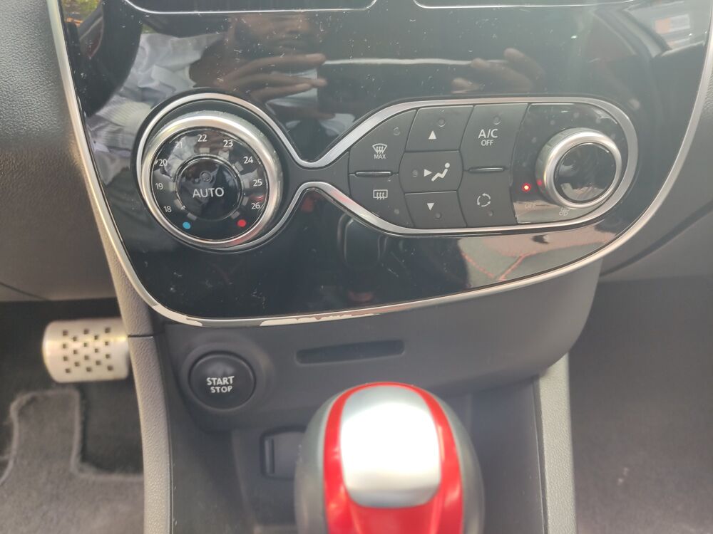 Clio 1.6 200 RS EDC BVA 2015 occasion 69150 D&eacute;cines-Charpieu