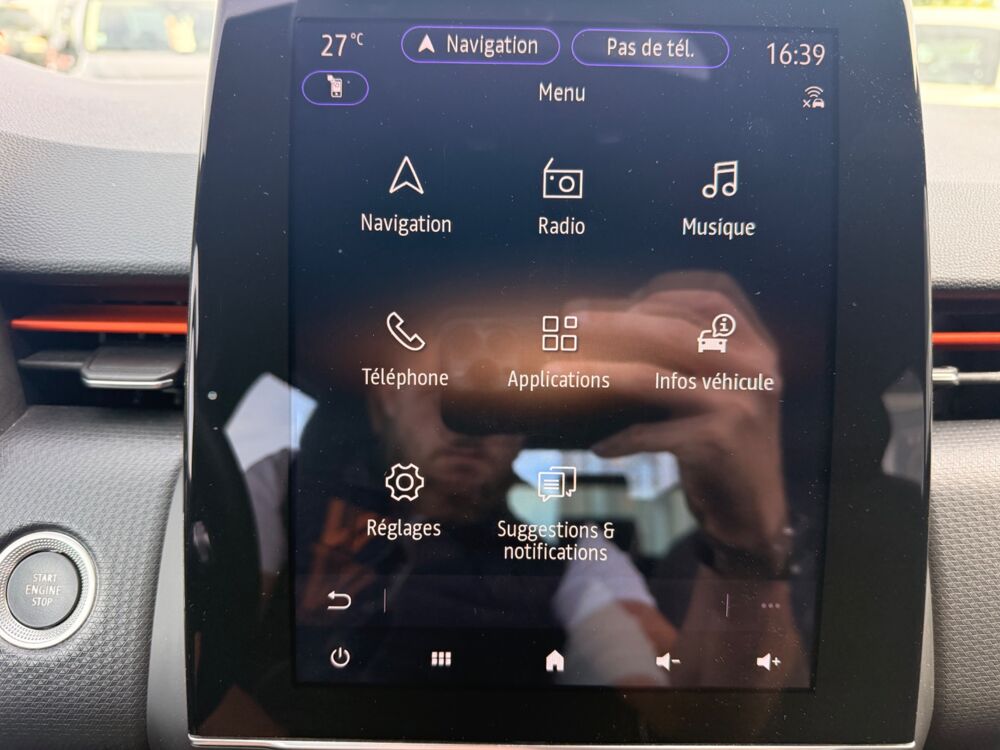 Clio 1.6 E-TECH 140CH FULL-HYBRID INTENS - PACK TECHNO - PACK 360 2021 occasion 27000 &Eacute;vreux