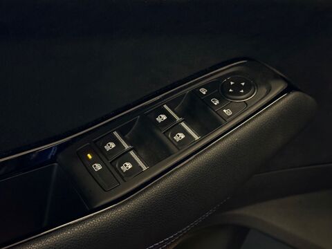 Austral 1.2 E-TECH 200cv FULL-HYBRID ICONIC ESPRIT ALPINE BVA 2024 occasion 76190 &Eacute;calles-Alix