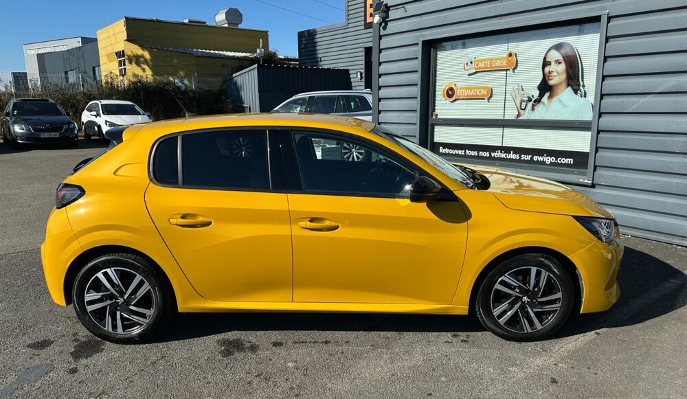 208 1.2 PURETECH 100CH / aLLURE / SUIVI PEUGEOT - CAMERA - CARPL 2022 occasion 44220 Cou&euml;ron