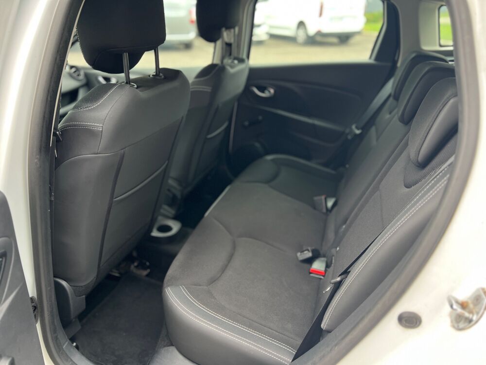 Clio ESTATE 1.5 DCI 75 CH ENERGY ZEN / DISTRIBUTION FAITE 2017 occasion 47000 Agen