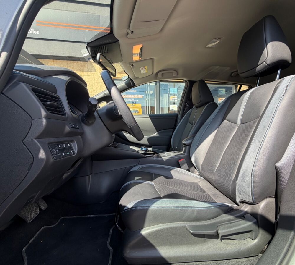 Leaf 217CH 62 KWH TEKNA 19.5 - SUIVI COMPLET NISSAN 2020 occasion 13700 Marignane