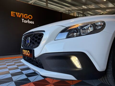V40 D2 2.0 120 ch MOMENTUM &Ouml;VERSTA EDITION 2015 occasion 65290 Juillan