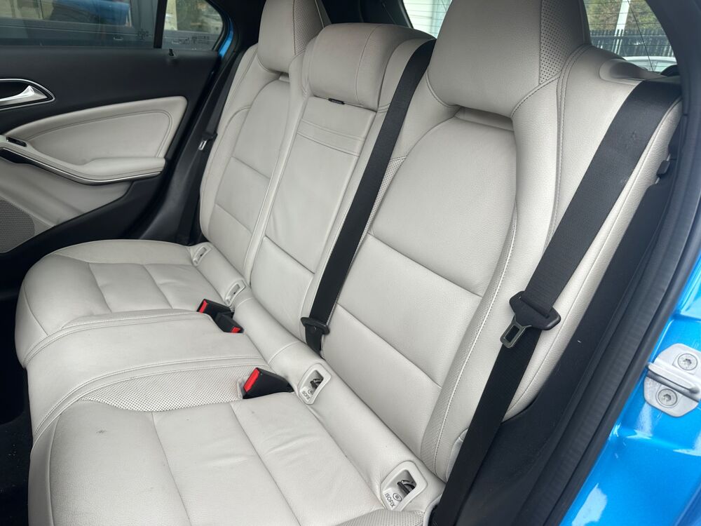 Classe A 1.8 200 CDI 135 BLUEEFFICIENCY FASCINATION 2013 occasion 38420 Le Versoud