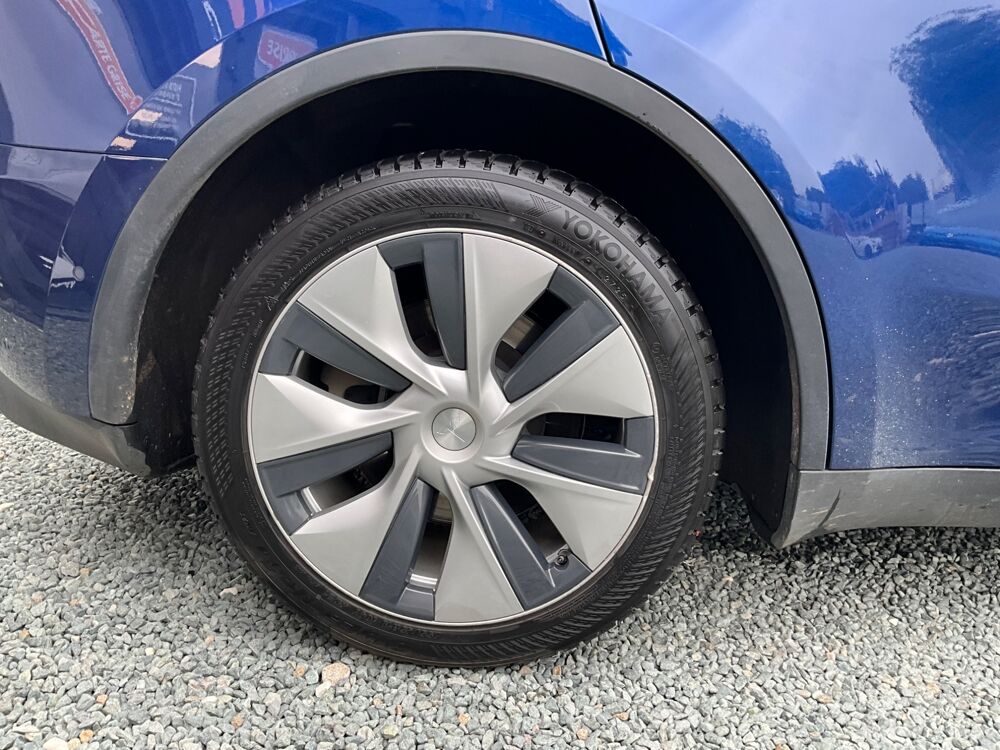 Model Y LONG RANGE DUAL MOTORS 441 CV / 4 roues motrices 2022 occasion 17000 La Rochelle