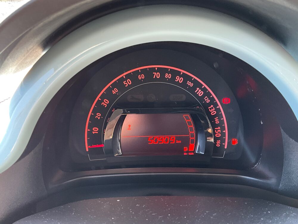 Twingo 1.0 SCE 70 COSMIC / CHAINE DE DISTRIBUTION / GARANTIT 12 MOI 2014 occasion 17000 La Rochelle