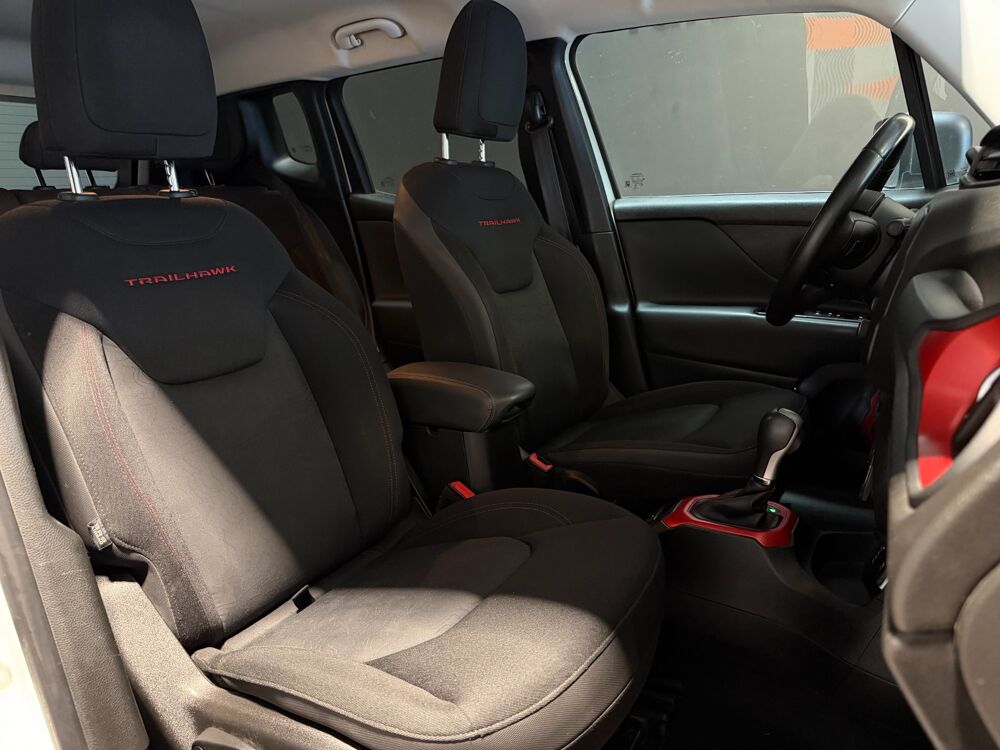 Renegade 2.0 MULTIJET 170 ch ACTIVE DRIVE TRAILHAWK BVA9 2015 occasion 65290 Juillan