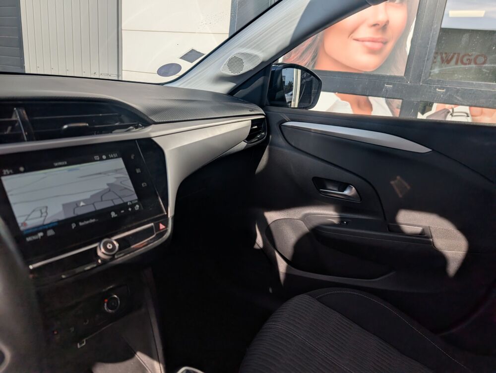 Corsa 1.2L 70ch EDITION BUSINESS + APPLE CARPLAY / ATTELAGE / RADA 2021 occasion 38420 Le Versoud