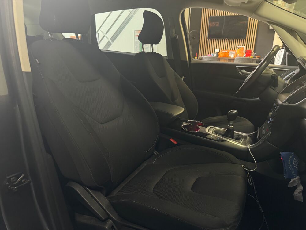 S-MAX 2.0 TDCI 150CH TITANIUM ENTRETIEN CONSTRUCTEUR/CAMERA DE REC 2015 occasion 78125 Gazeran