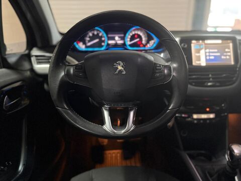 208 GENERATION-I 1.6 E-HDI 115 CH FELINE-TOIT PANO-BLUETOOTH 2013 occasion 60740 Saint-Maximin