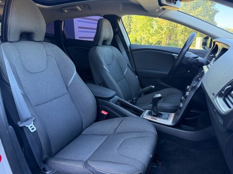 V40 D2 2.0 120 ch MOMENTUM &Ouml;VERSTA EDITION 2015 occasion 65290 Juillan