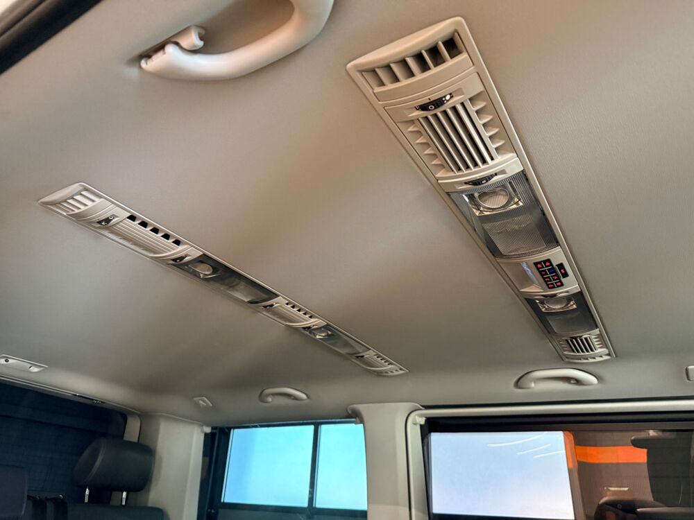 MULTIVAN T5 2.0 BITDI 180 Ch BULLI 4MOTION DSG7 - 7 PLACES - MOTEUR N 2014 occasion 79000 Niort