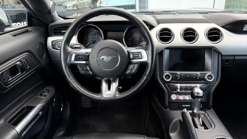 Mustang FASTBACK V8 5.0 421 ch GT BVA6 Entretien FORD 2017 occasion 64122 Urrugne