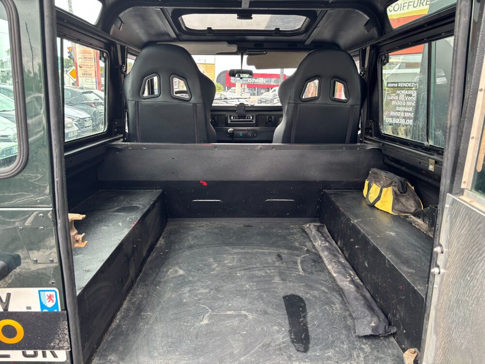 Defender 90 2.5 TD5 120 ch HARD TOP 4WD - R&Eacute;NOVATION COMPL&Egrave;TE INT/EXT 2000 occasion 64320 Idron
