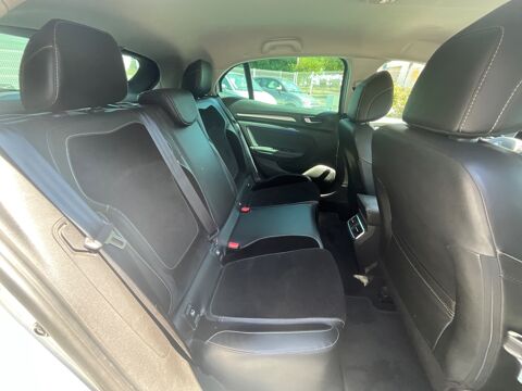 M&eacute;gane IV 1.6 dCi INTENS 130cv ENTRETIEN RENAULT 2016-2020 / EMBRAY 2016 occasion 17000 La Rochelle
