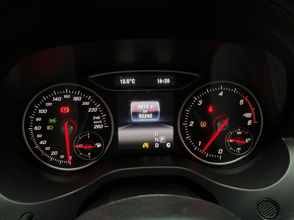 Classe A 2.2 200 CDI 135Ch BUSINESS 7G-DCT BVA / ENTRETIEN MERCEDES 2016 occasion 33320 Eysines