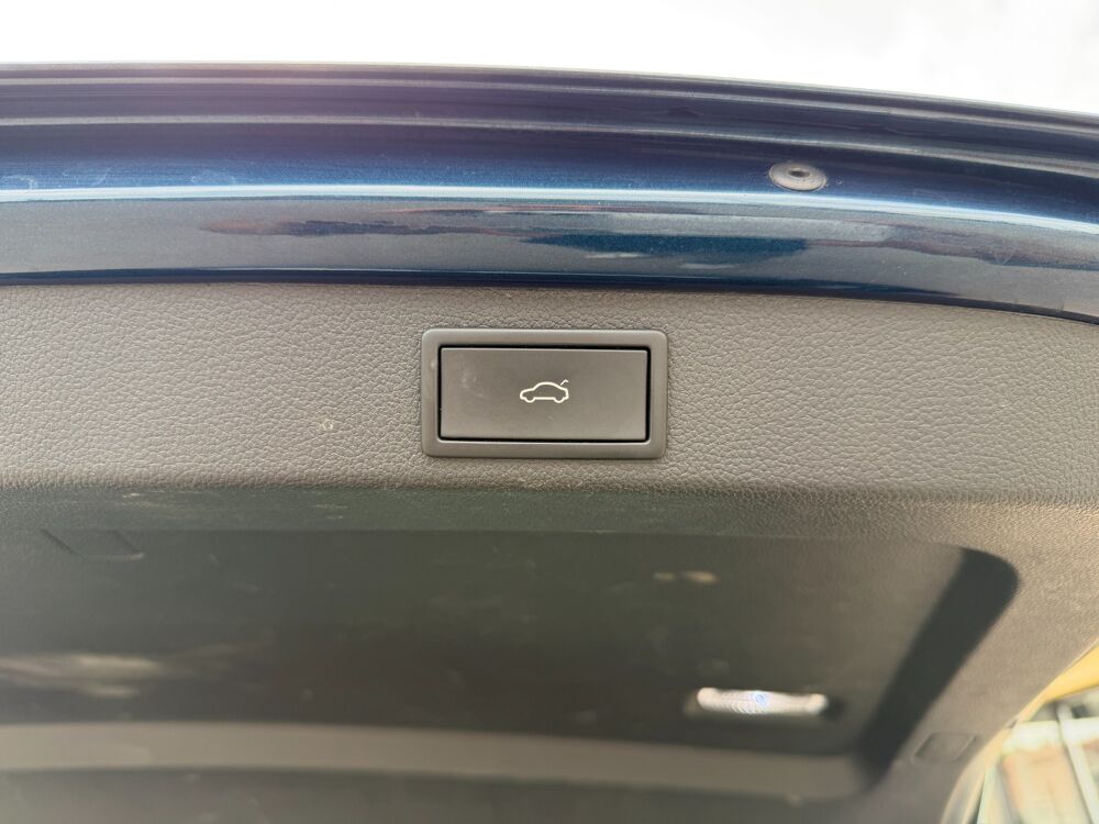 Superb COMBI 1.4 TSI IV 218CH PHEV STYLE DSG BVA 2021 occasion 13700 Marignane