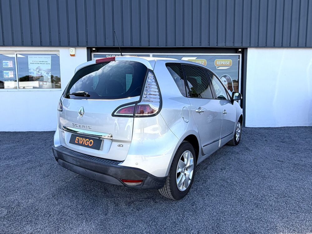 Sc&eacute;nic 1.5 dCi 110ch Bose EDC BVA 2015 occasion 64122 Urrugne