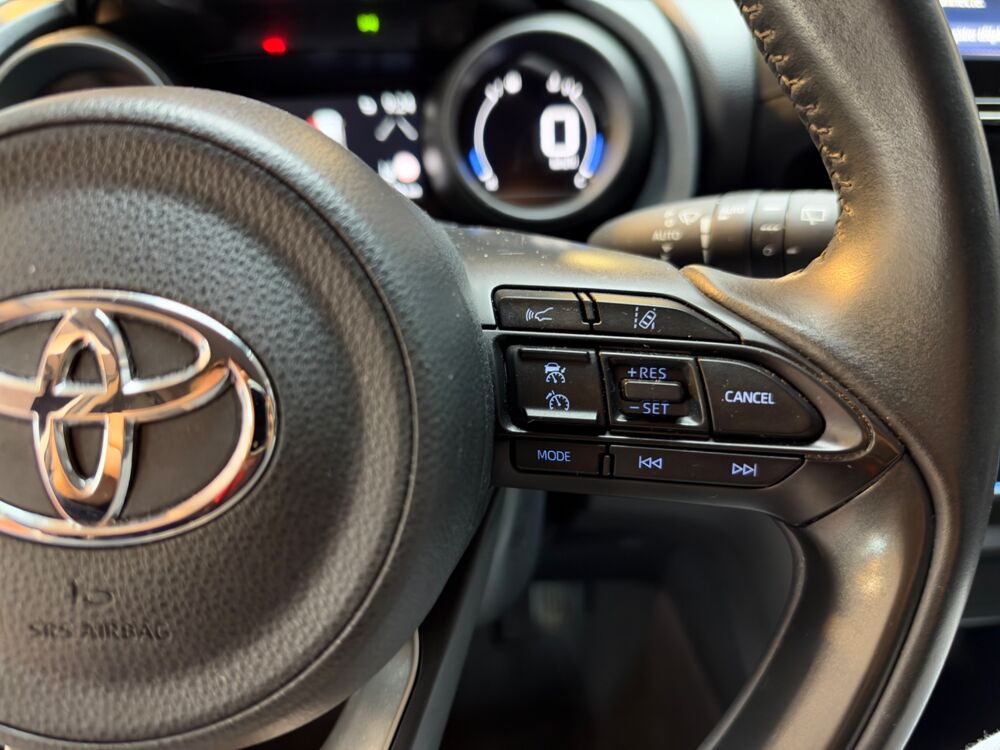 Yaris Cross 1.5 114 Ch FULL-HYBRID 0.8KWH DYNAMIC BVA / ENTRETIEN TOYOTA 2023 occasion 33320 Eysines