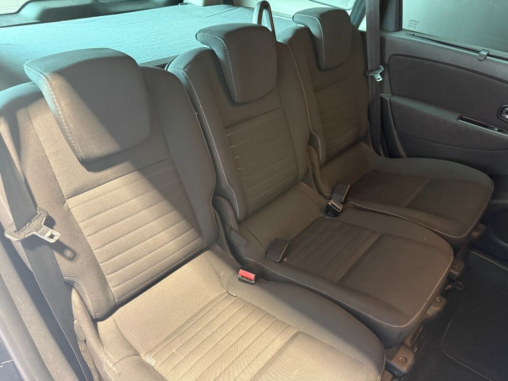 Grand scenic IV 1.2 TCE 130 ch ENERGY LIMITED 2015 occasion 65290 Juillan